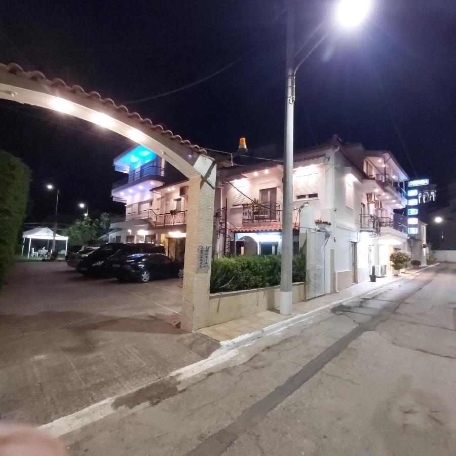 Hotel Drosia Messíni Buitenkant foto