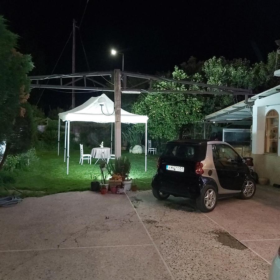 Hotel Drosia Messíni Buitenkant foto