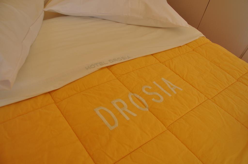Hotel Drosia Messíni Buitenkant foto